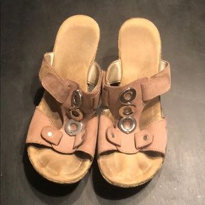 Reiker adjustable sandals